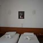 Ritsa 2* Kamena Vourla