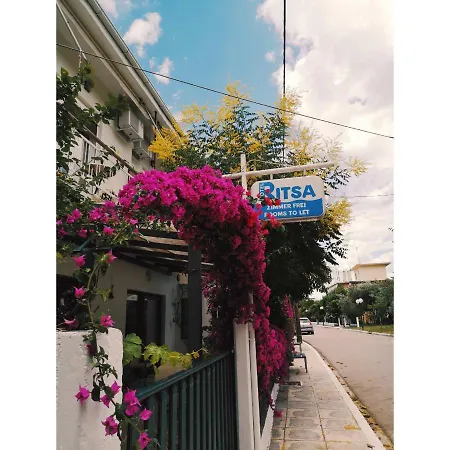 Ritsa Szálloda Kaména Vúrla