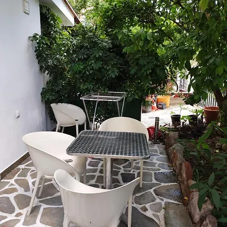 ρίτσα 2* Καμένα Βούρλα